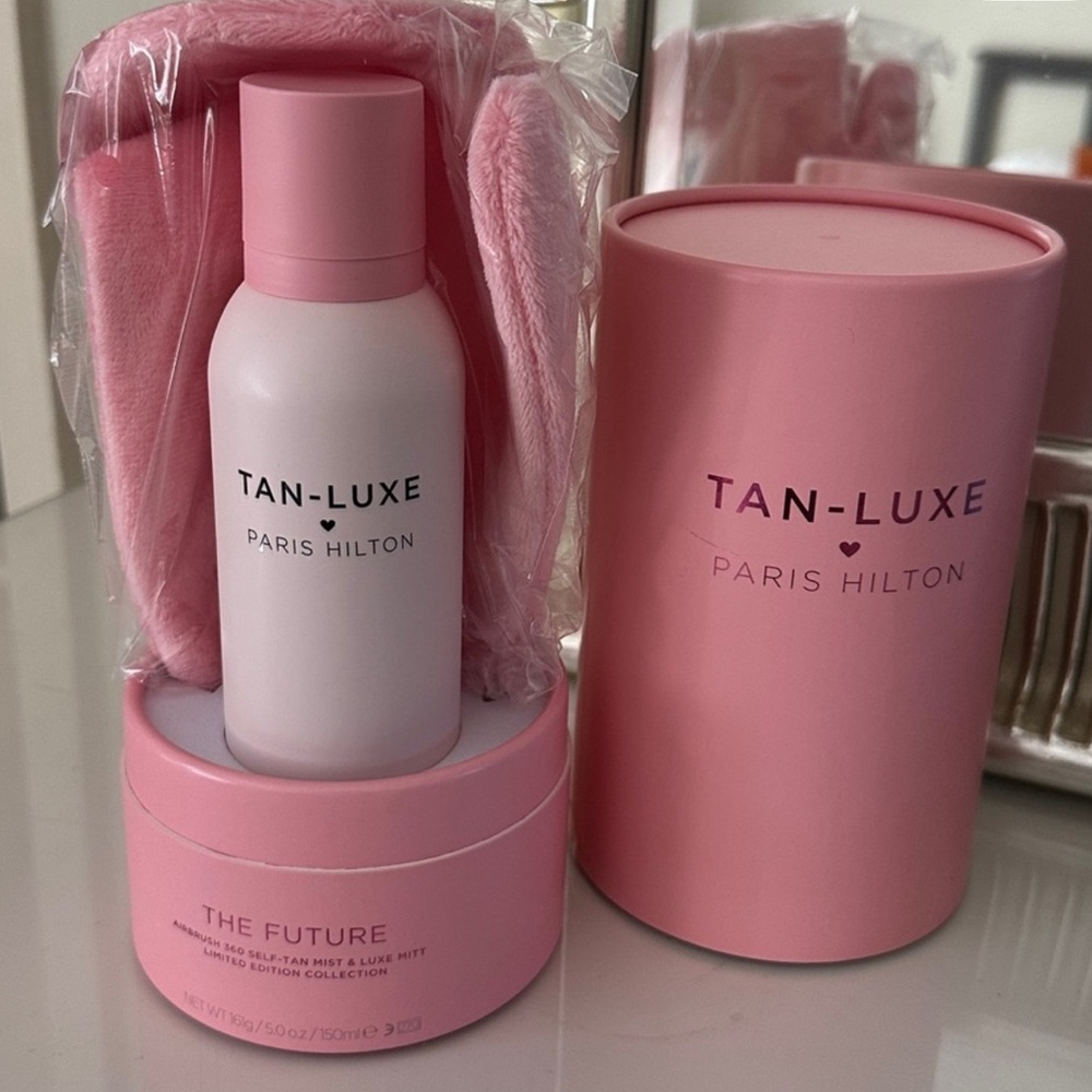 Tan-Luxe x Paris Hilton Self Tan Mist and Mitt BNIB
